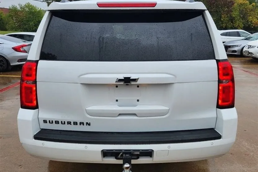 2020 Chevrolet Suburban LS photo 1