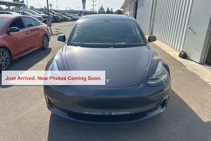 2023 Tesla Model 3 Performance photo 1