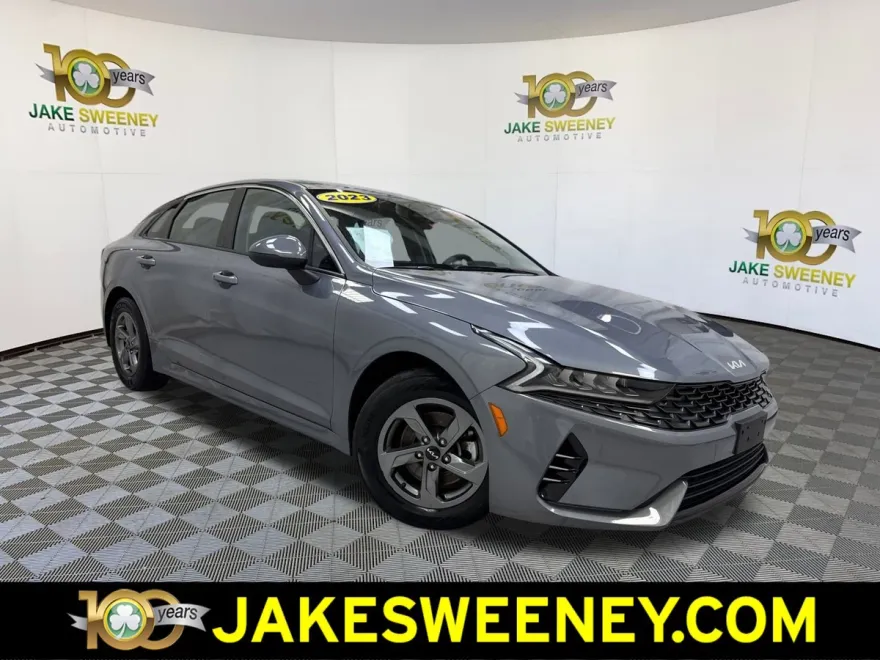 2023 Kia K5 LXS photo 1