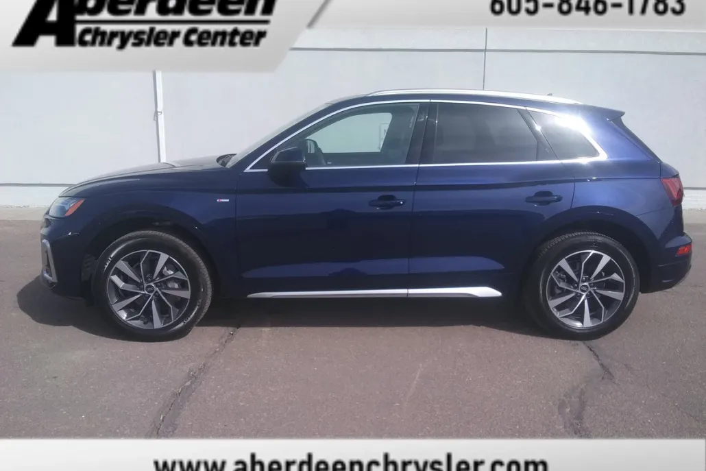 2023 Audi Q5 45 S line Premium photo 1