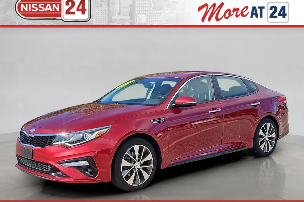 2019 Kia Optima S photo 1