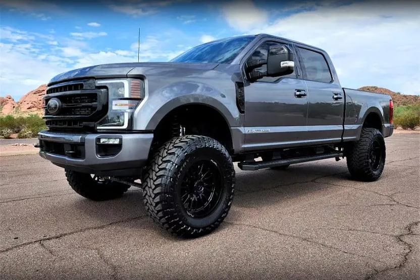 2022 Ford F-250 Lariat FX4 photo 1