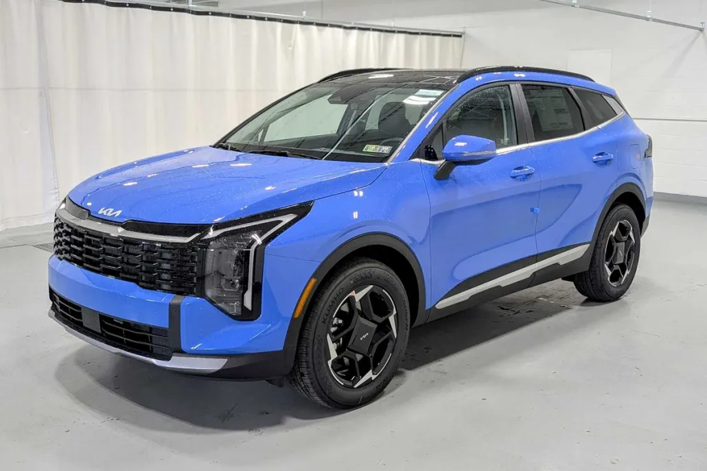 2026 Kia Sportage EX photo 1