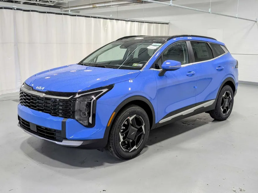 2026 Kia Sportage EX photo 1