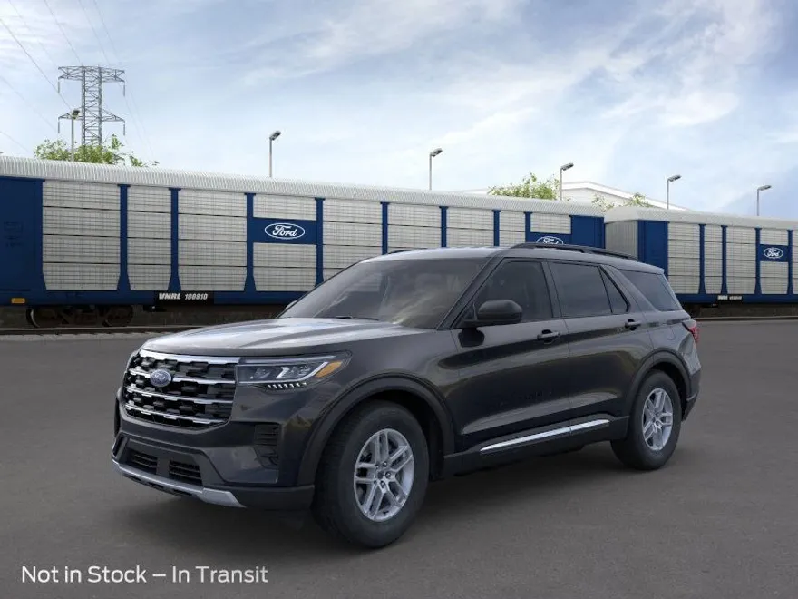 2025 Ford Explorer photo 1