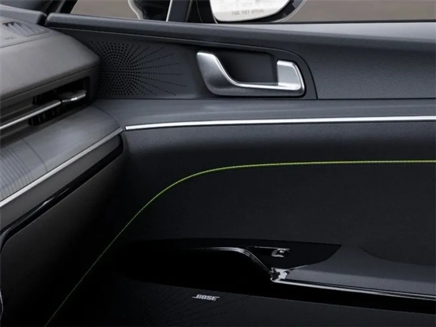 2025 Kia K5 GT photo 24