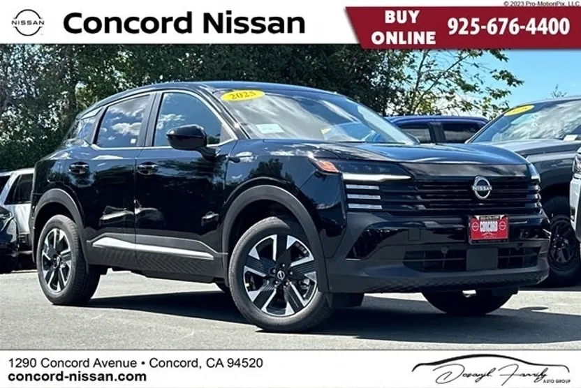 2025 Nissan Kicks SV photo 1