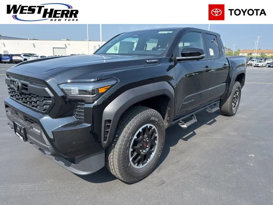 2025 Toyota Tacoma TRD Off-Road 4x4 Double Cab photo 1