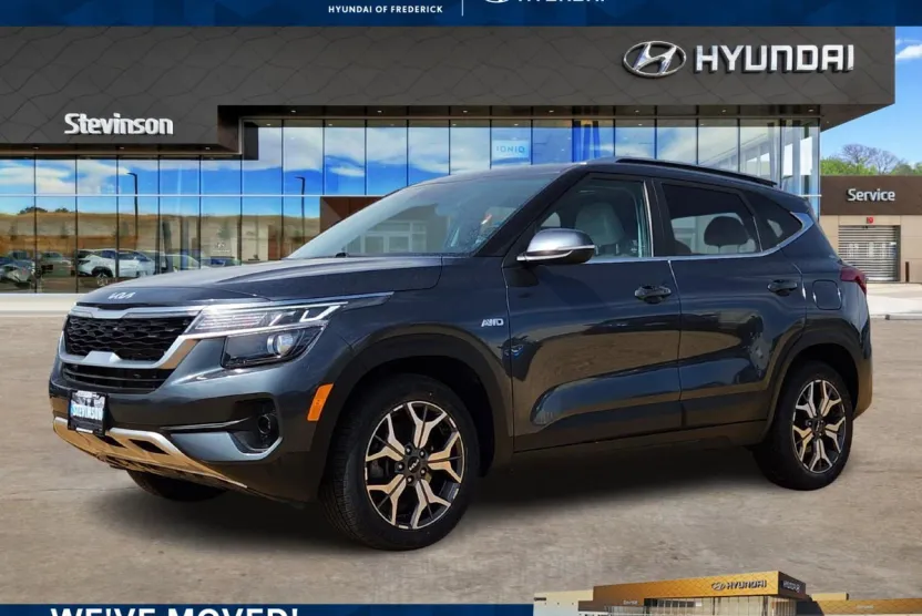 2023 Kia Seltos EX photo 1