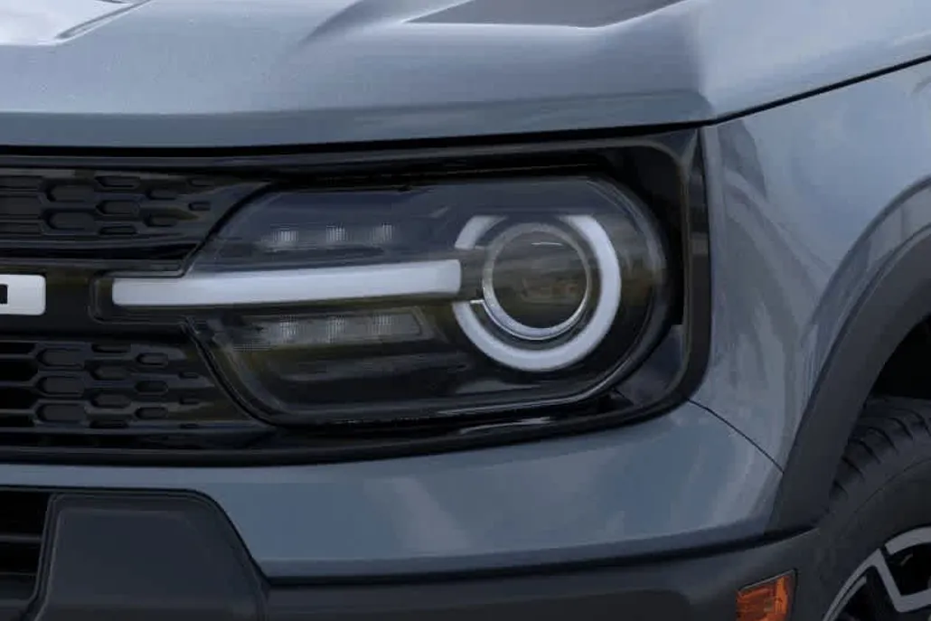 2025 Ford Bronco Sport Outer Banks photo 1