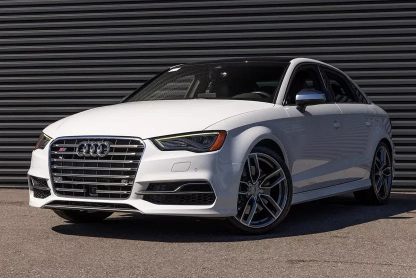 2015 Audi S3 Prestige photo 1