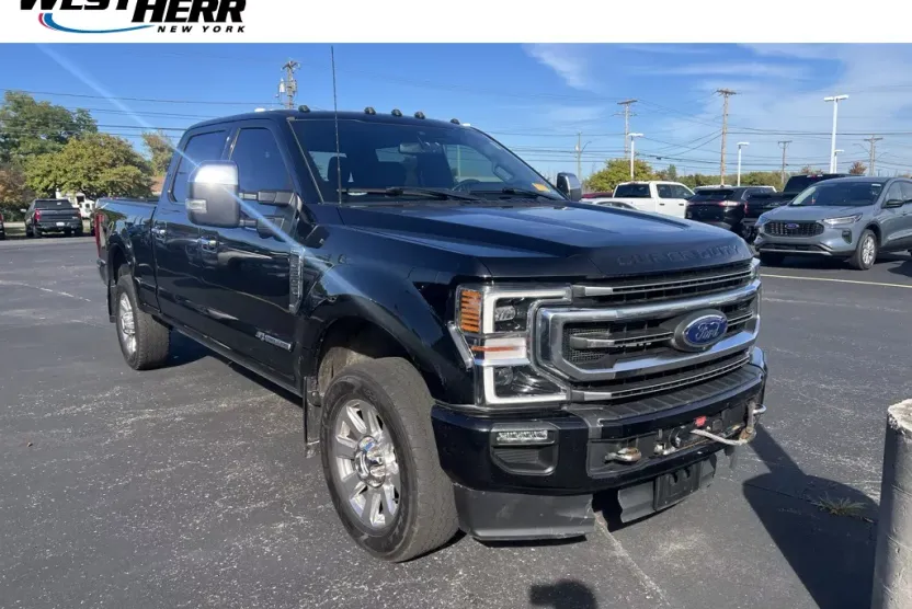 2022 Ford F-350 Platinum photo 1