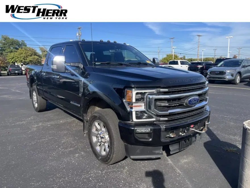 2022 Ford F-350 Platinum photo 1