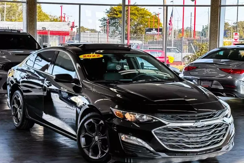 2022 Chevrolet Malibu 1LT photo 1