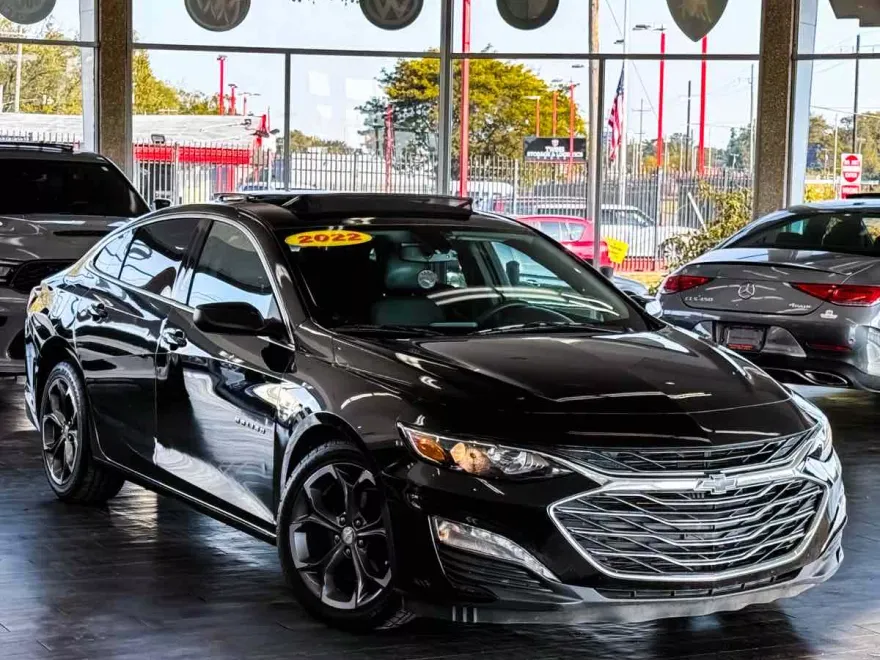 2022 Chevrolet Malibu 1LT photo 1