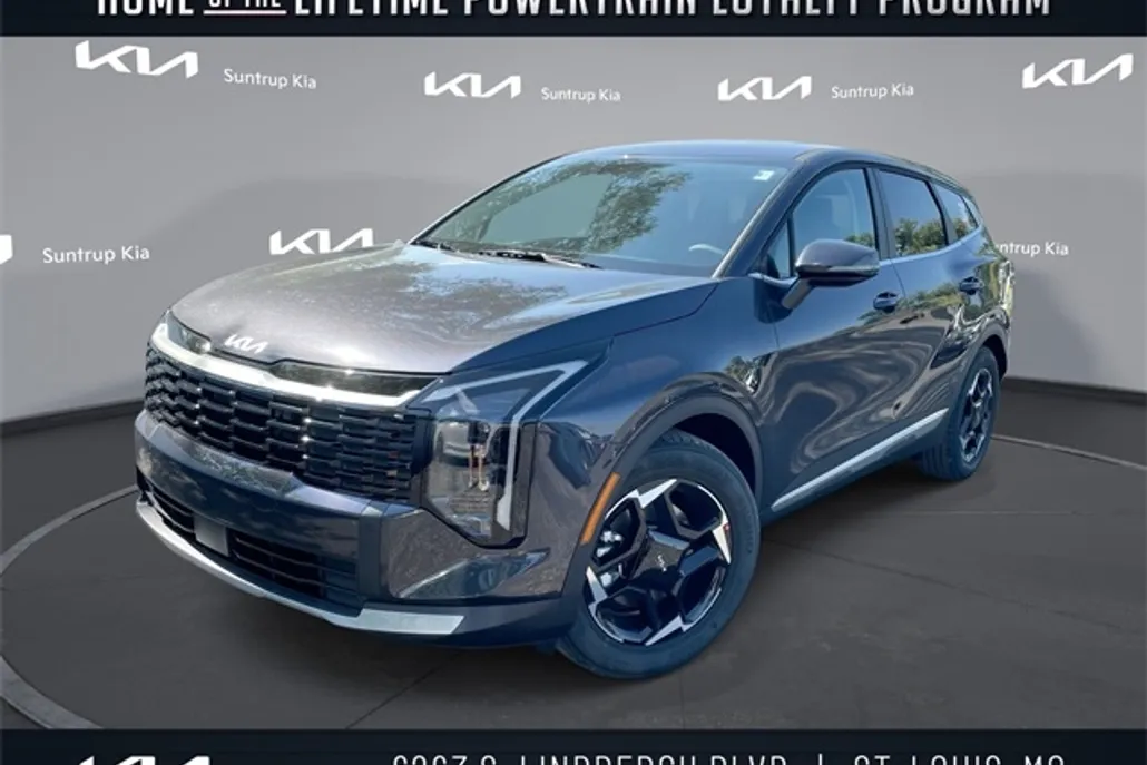 2026 Kia Sportage EX photo 1