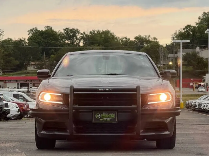 2021 Dodge Charger photo 1