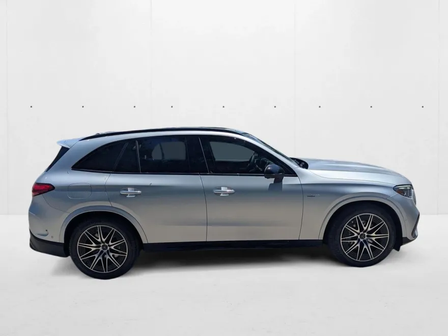 2024 Mercedes Benz GLC AMG 43 4MATIC photo 1