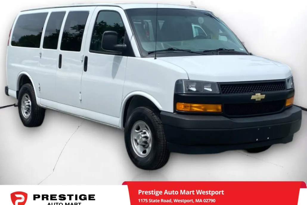 2020 Chevrolet Express Passenger LS photo 1