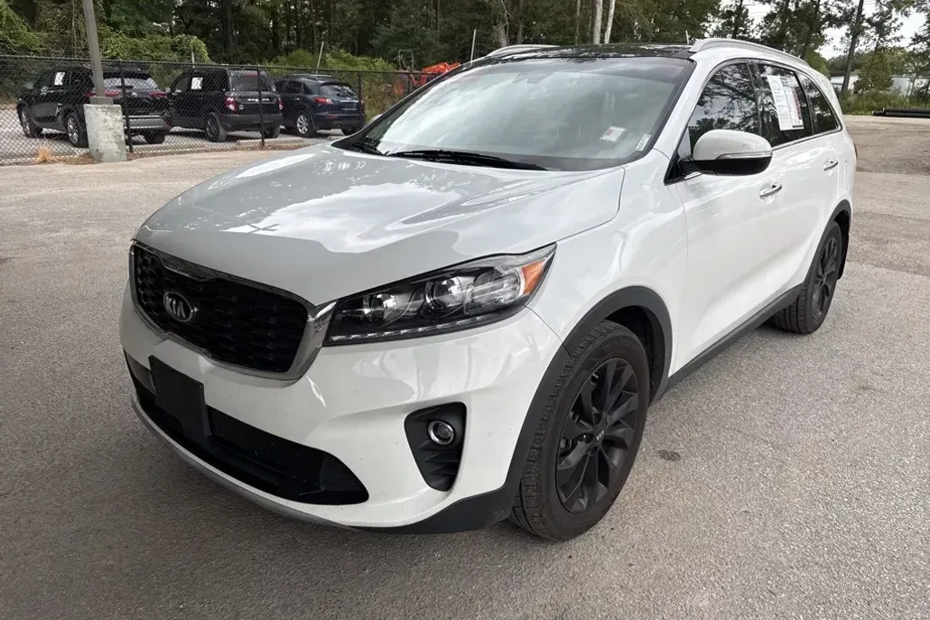 2020 Kia Sorento EX photo 1