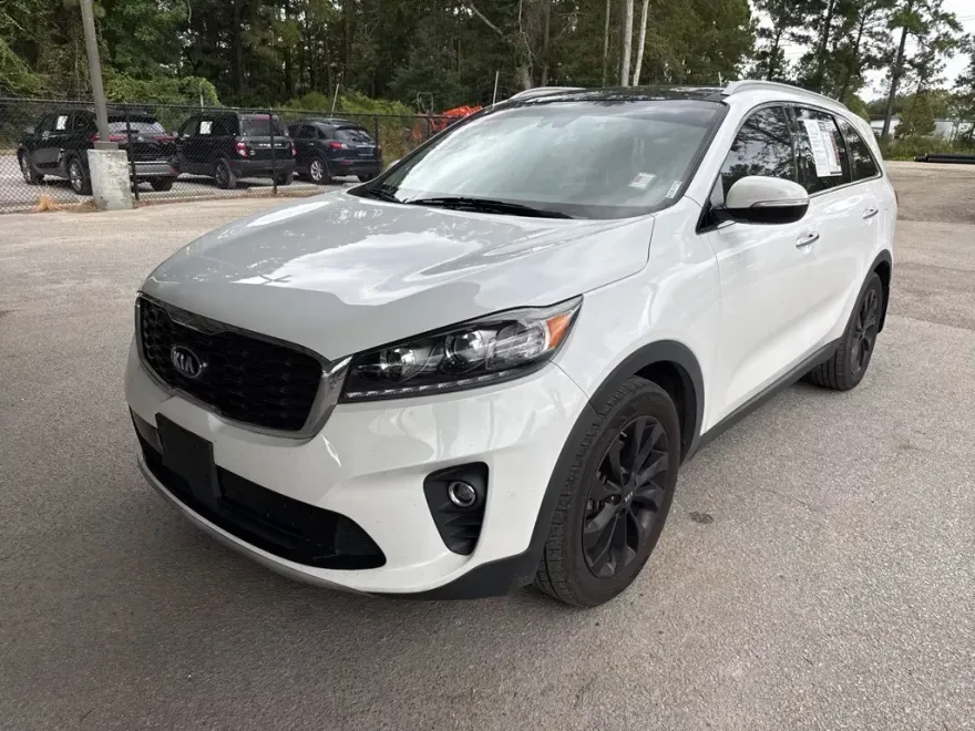 2020 Kia Sorento EX photo 1