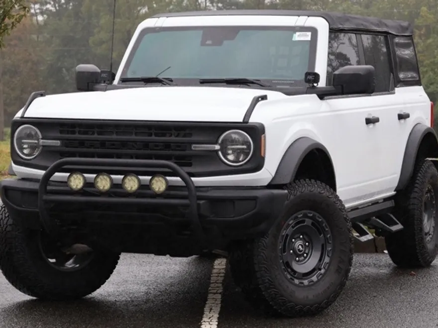 2022 Ford Bronco Base Big Bend Black Diamond Outer Banks photo 1