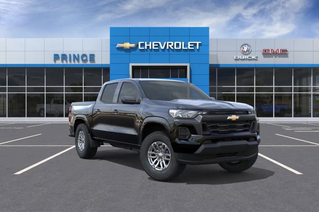 2025 Chevrolet Colorado Work Truck LT photo 1
