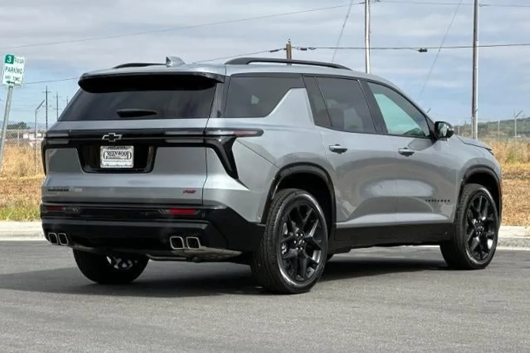 2025 Chevrolet Traverse RS photo 1