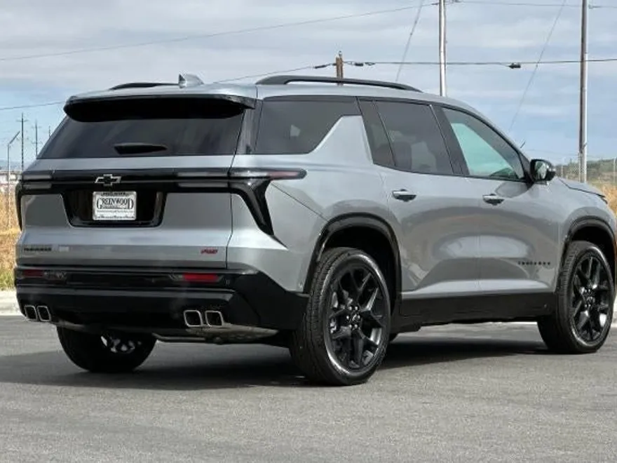 2025 Chevrolet Traverse RS photo 1