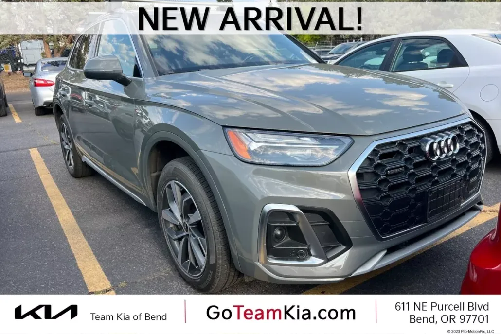 2023 Audi Q5 45 S line Premium photo 1