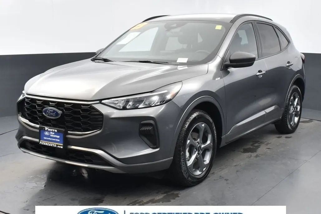 2023 Ford Escape ST-Line photo 1