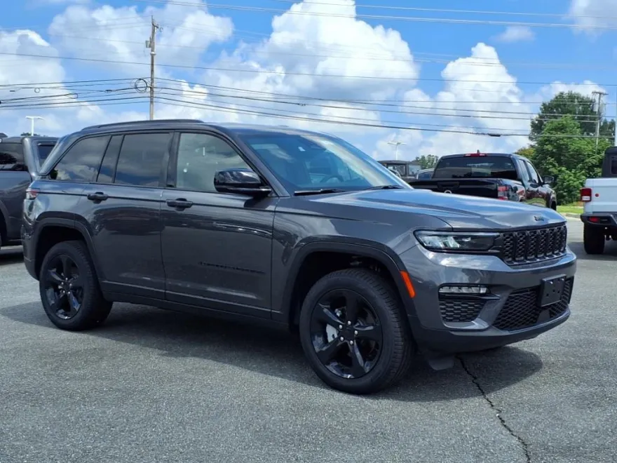 2025 Jeep Grand Cherokee Limited photo 1