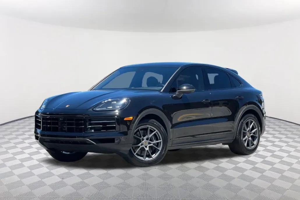 2024 Porsche Cayenne Coupe photo 1