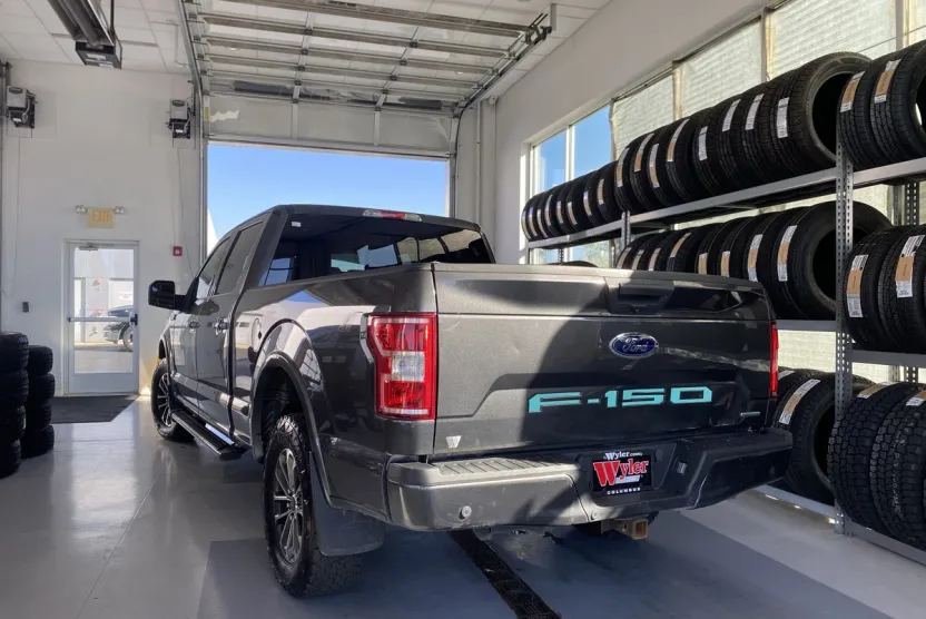 2019 Ford F-150 XLT photo 1