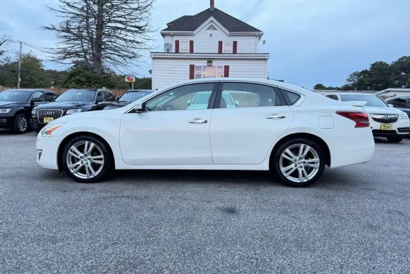 2013 Nissan Altima 3.5 SL photo 1
