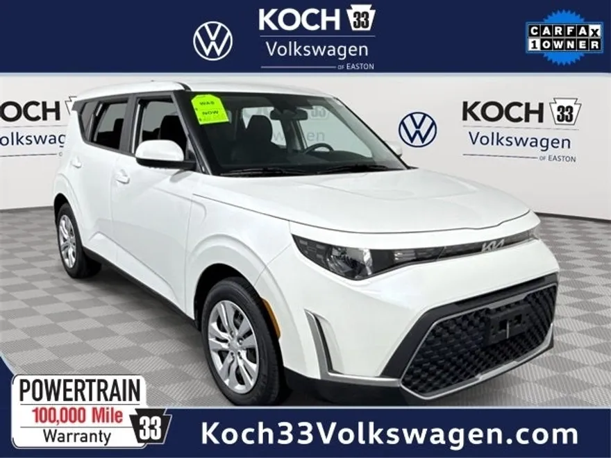 2023 Kia Soul LX photo 1