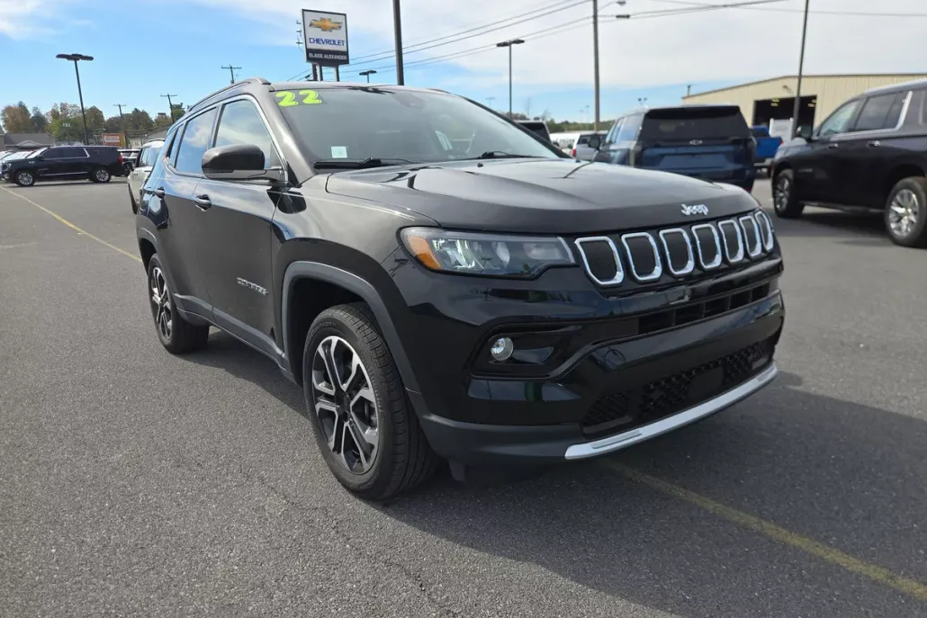 2022 Jeep Compass Limited photo 1