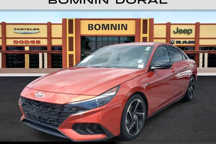 2022 Hyundai Elantra N Line photo 1