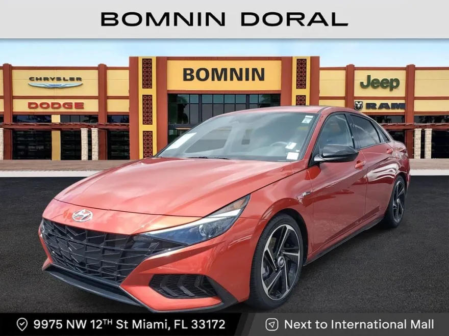 2022 Hyundai Elantra N Line photo 1