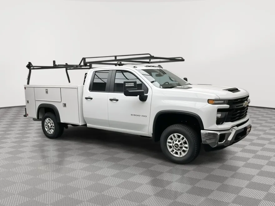 2025 Chevrolet Silverado 2500HD photo 1