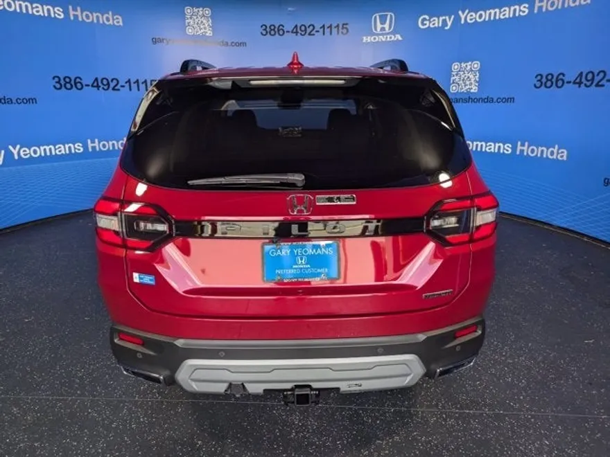2025 Honda Pilot Touring photo 1