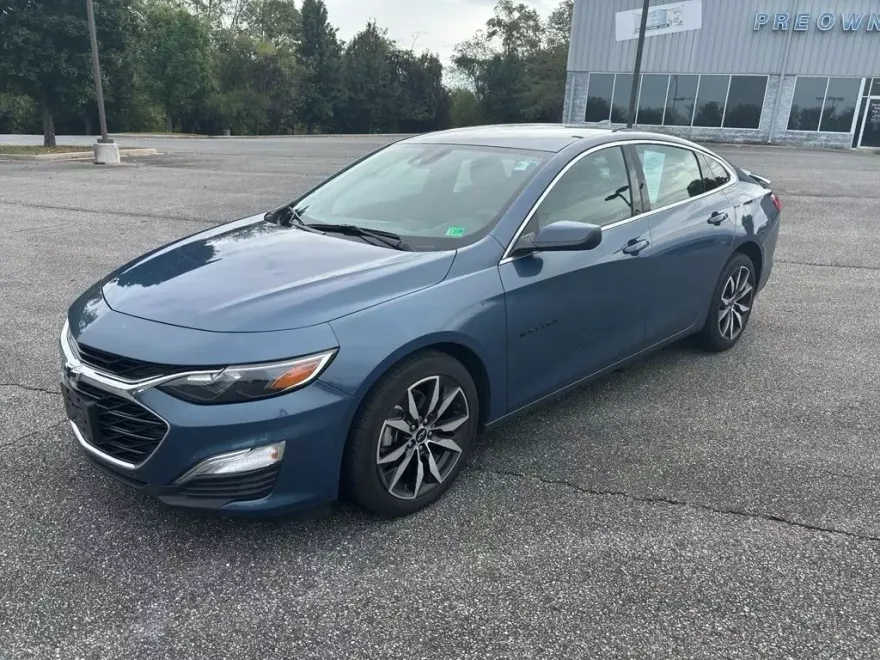 2024 Chevrolet Malibu RS photo 1