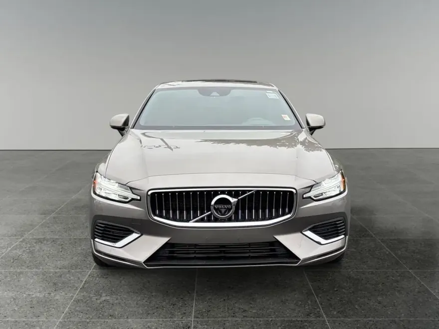 2019 Volvo S60 T8 Inscription photo 1
