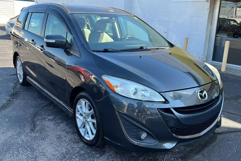 2014 Mazda Mazda5 Touring photo 1