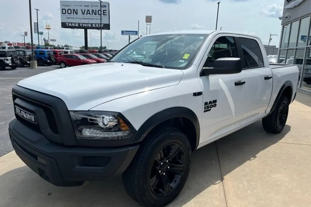 2024 Ram 1500 Classic Warlock photo 1