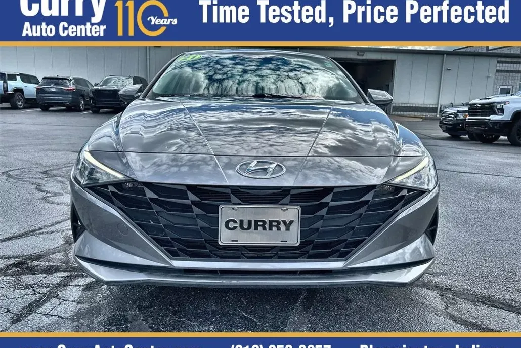 2021 Hyundai Elantra SEL photo 1