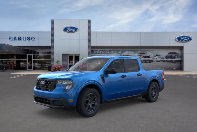 2025 Ford Maverick XLT photo 1