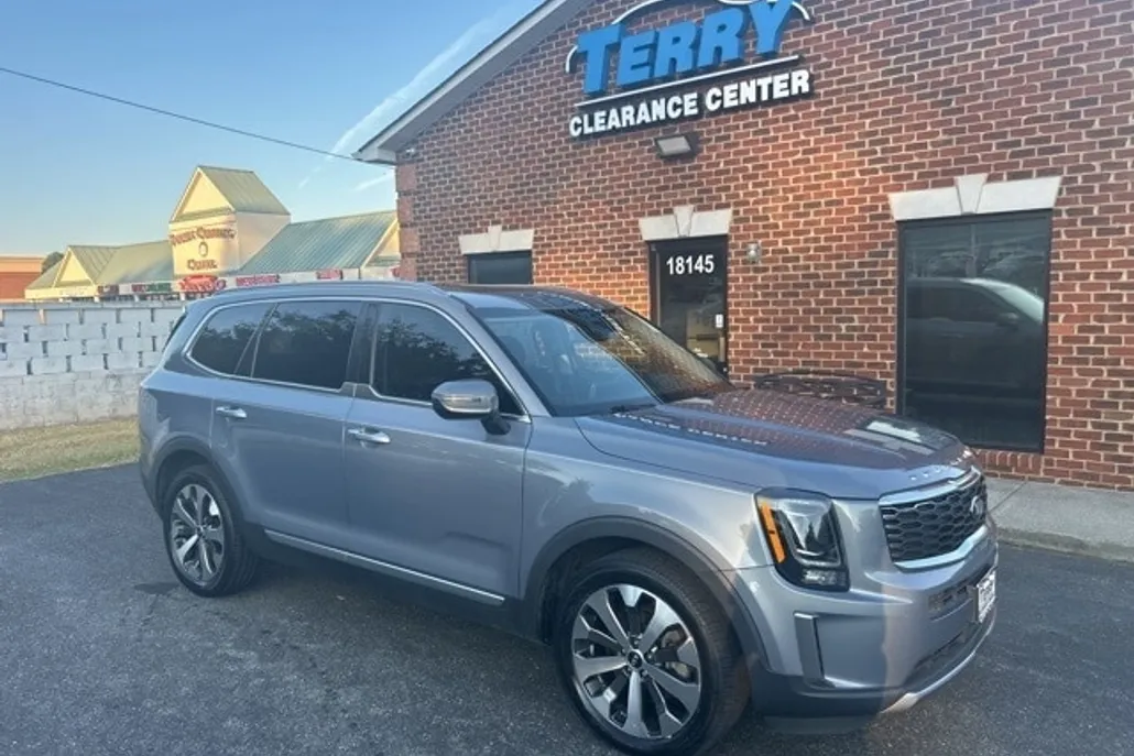 2020 Kia Telluride S photo 1