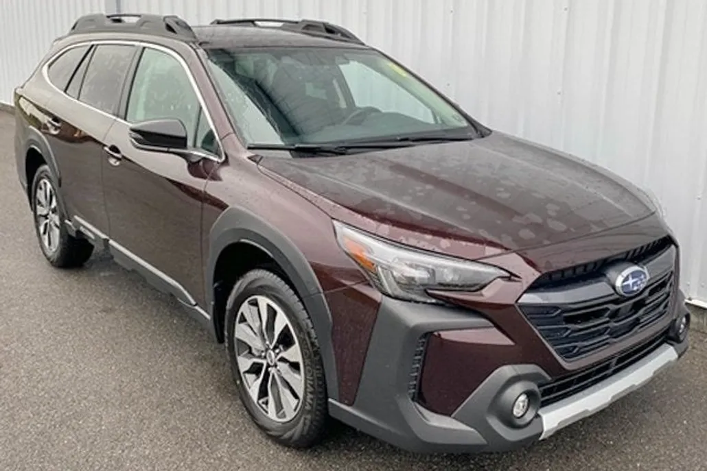 2025 Subaru Outback Limited photo 1