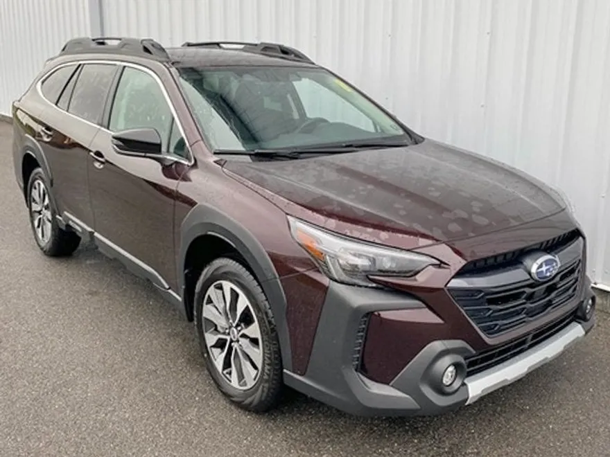 2025 Subaru Outback Limited photo 1